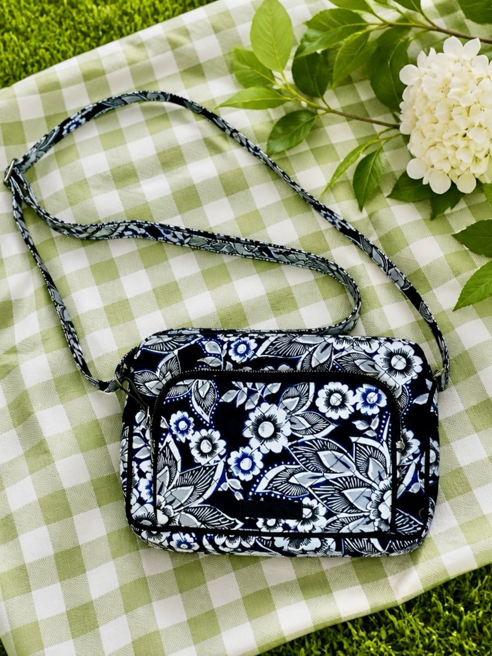 Vera Bradley Little Crossbody Floral  Snow Lotus White,Black Subtle Blue Accents